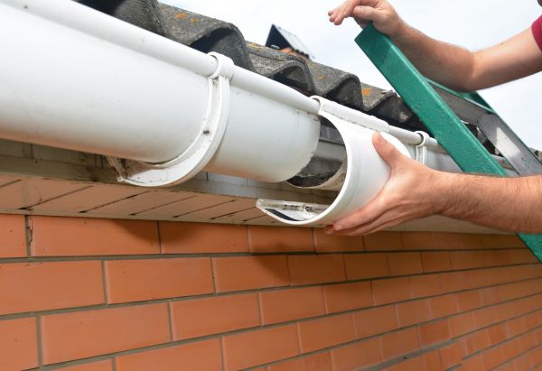 Cost of Gutter Maintenance in Lynchburg