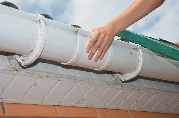 Cost of Gutter Reattachment in Lynchburg
